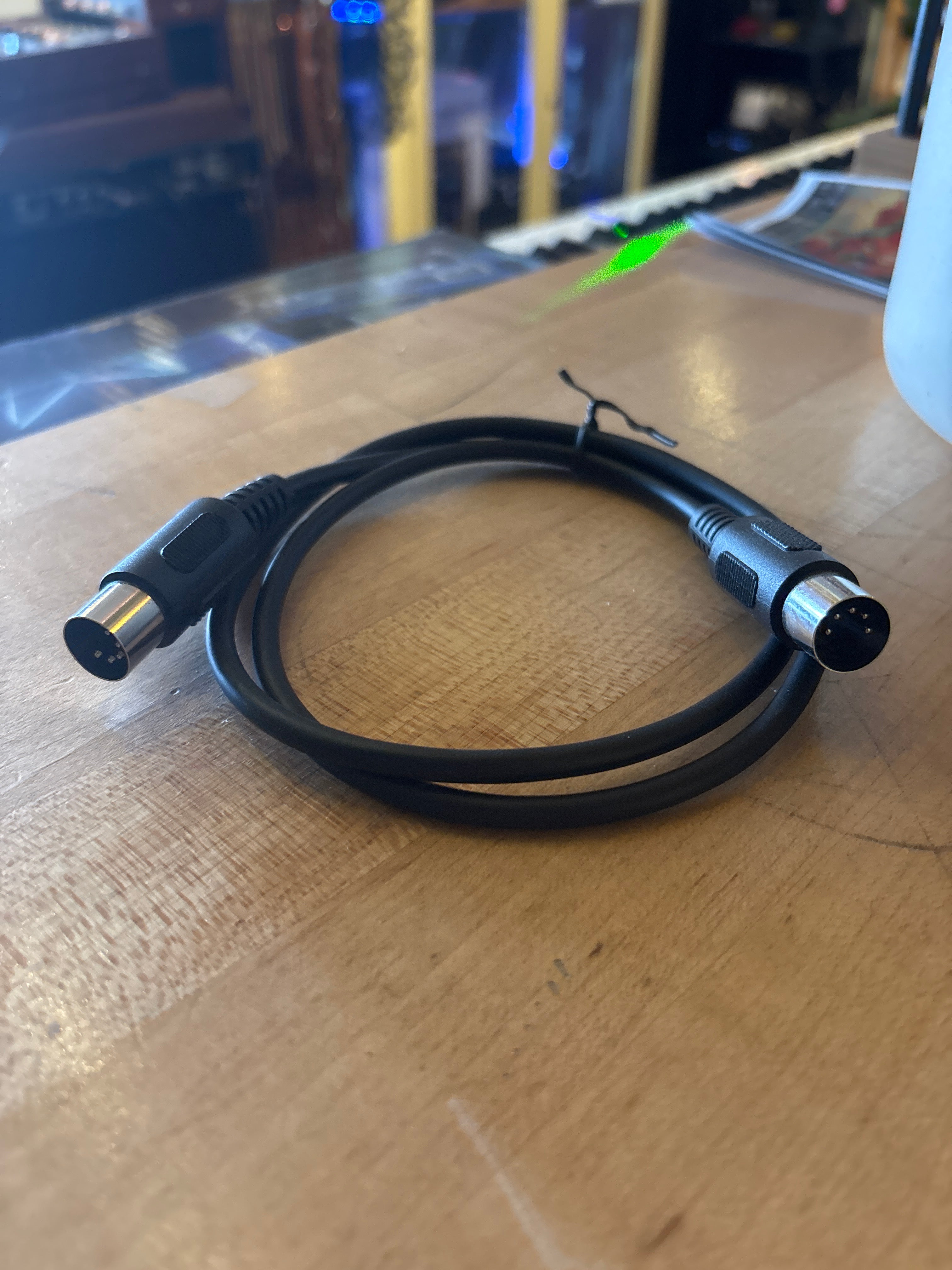 Midi cable 3 ft