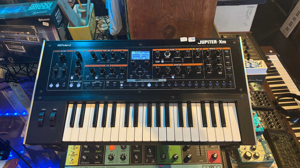 Roland Jupiter XM