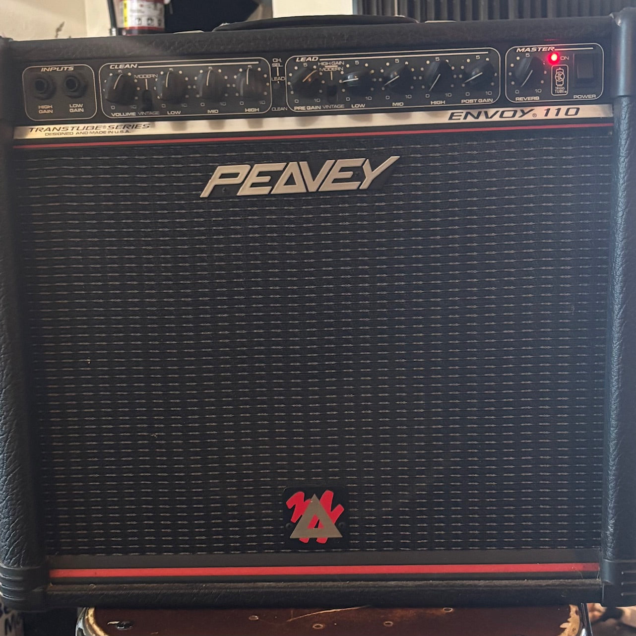 Peavy Transtube Series Envoy 110 amplifier w 1x10 Blue Marvel USED